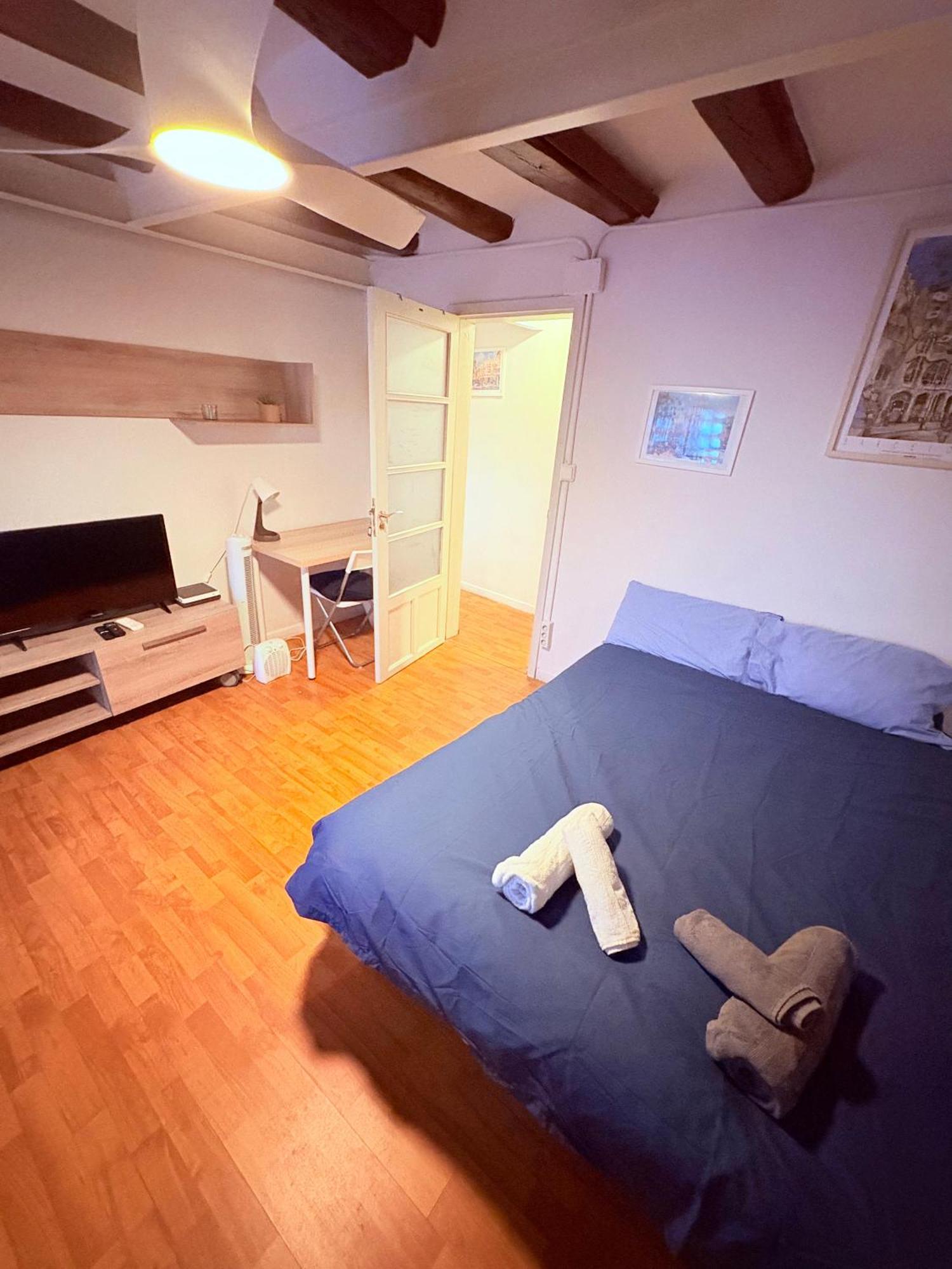 Stunning Flat For 6 People 3 Blocks From The Beach Plus Welcome Breakfast 바르셀로나 외부 사진