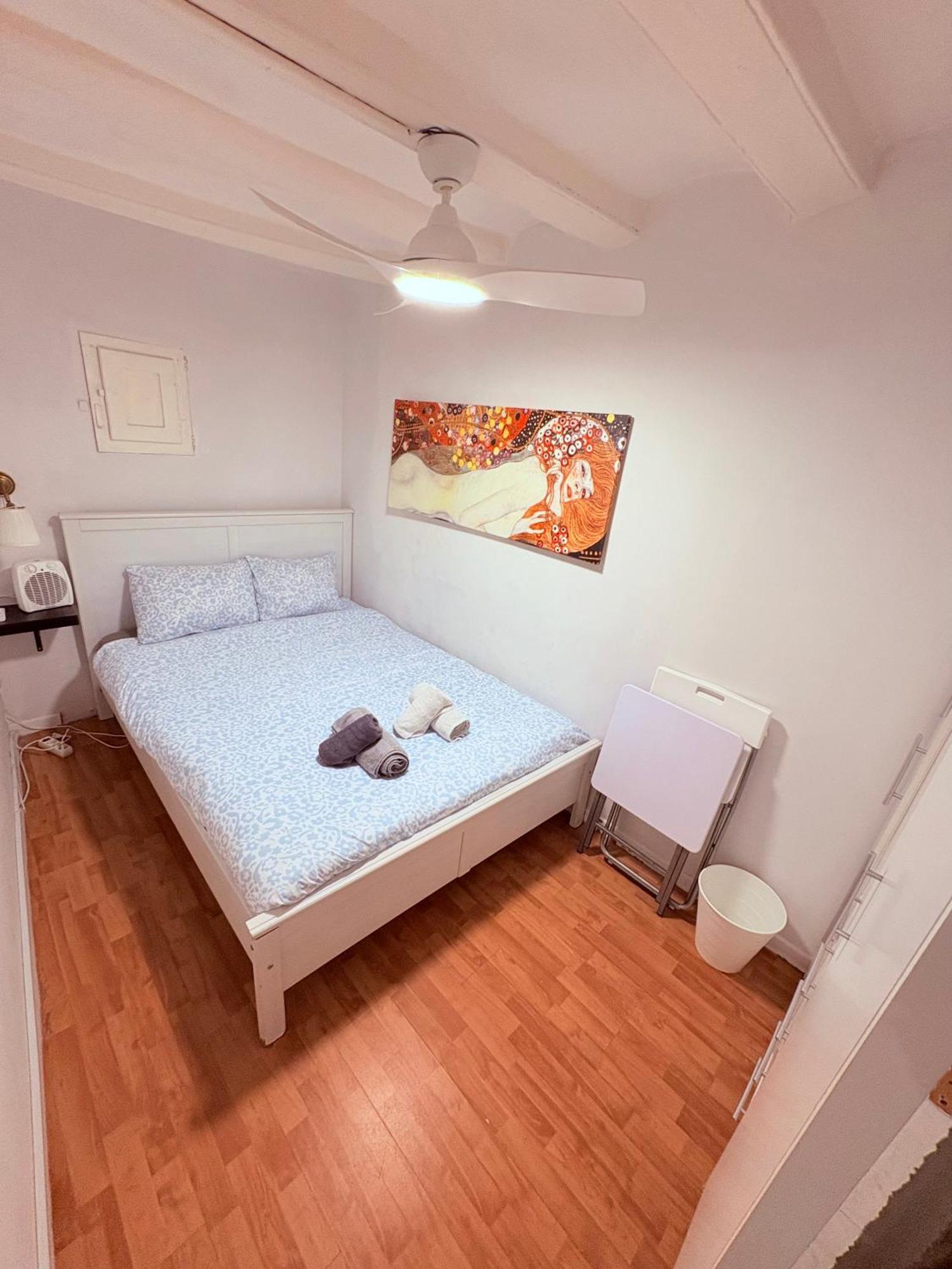 Stunning Flat For 6 People 3 Blocks From The Beach Plus Welcome Breakfast 바르셀로나 외부 사진