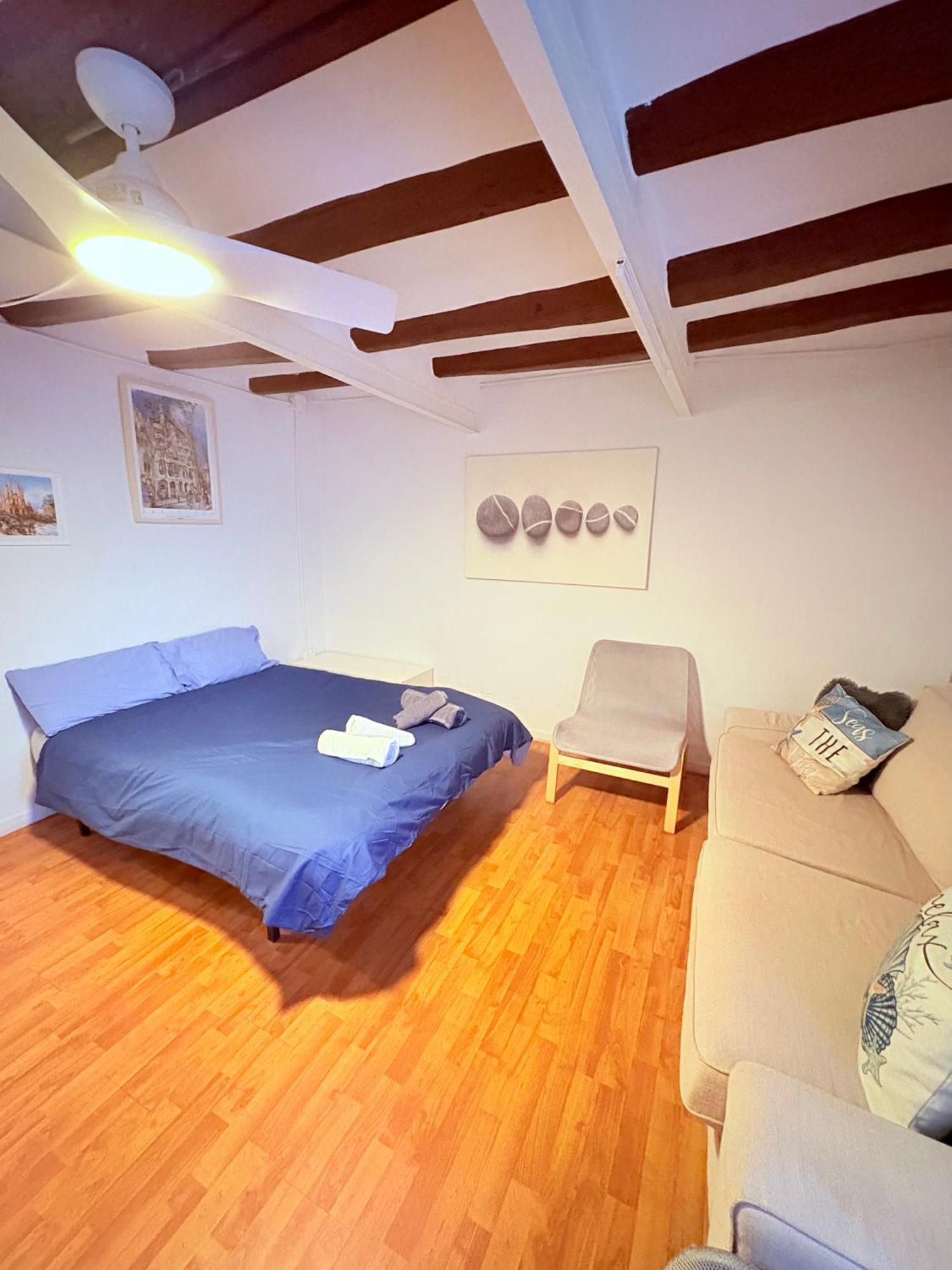 Stunning Flat For 6 People 3 Blocks From The Beach Plus Welcome Breakfast 바르셀로나 외부 사진