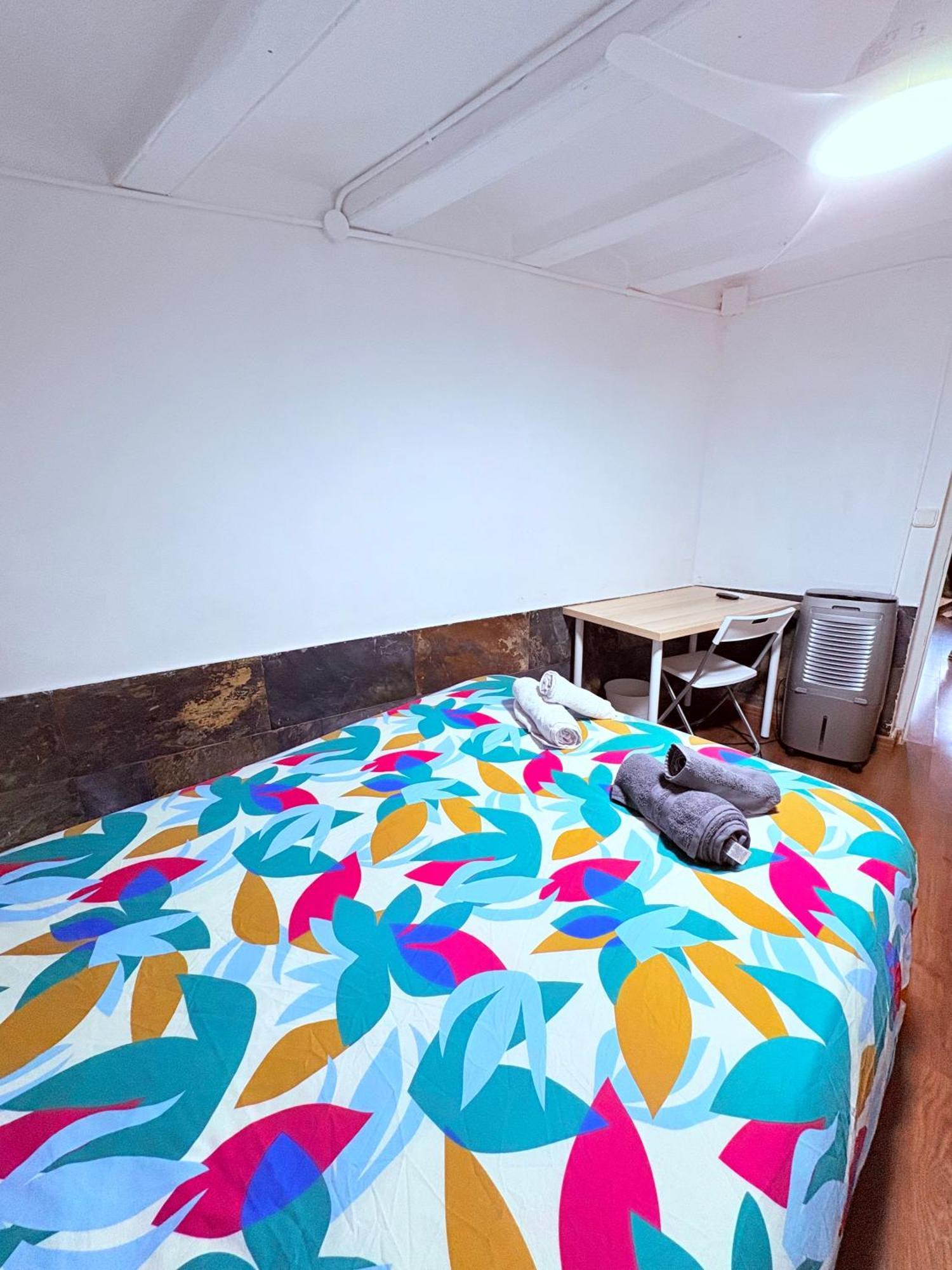 Stunning Flat For 6 People 3 Blocks From The Beach Plus Welcome Breakfast 바르셀로나 외부 사진