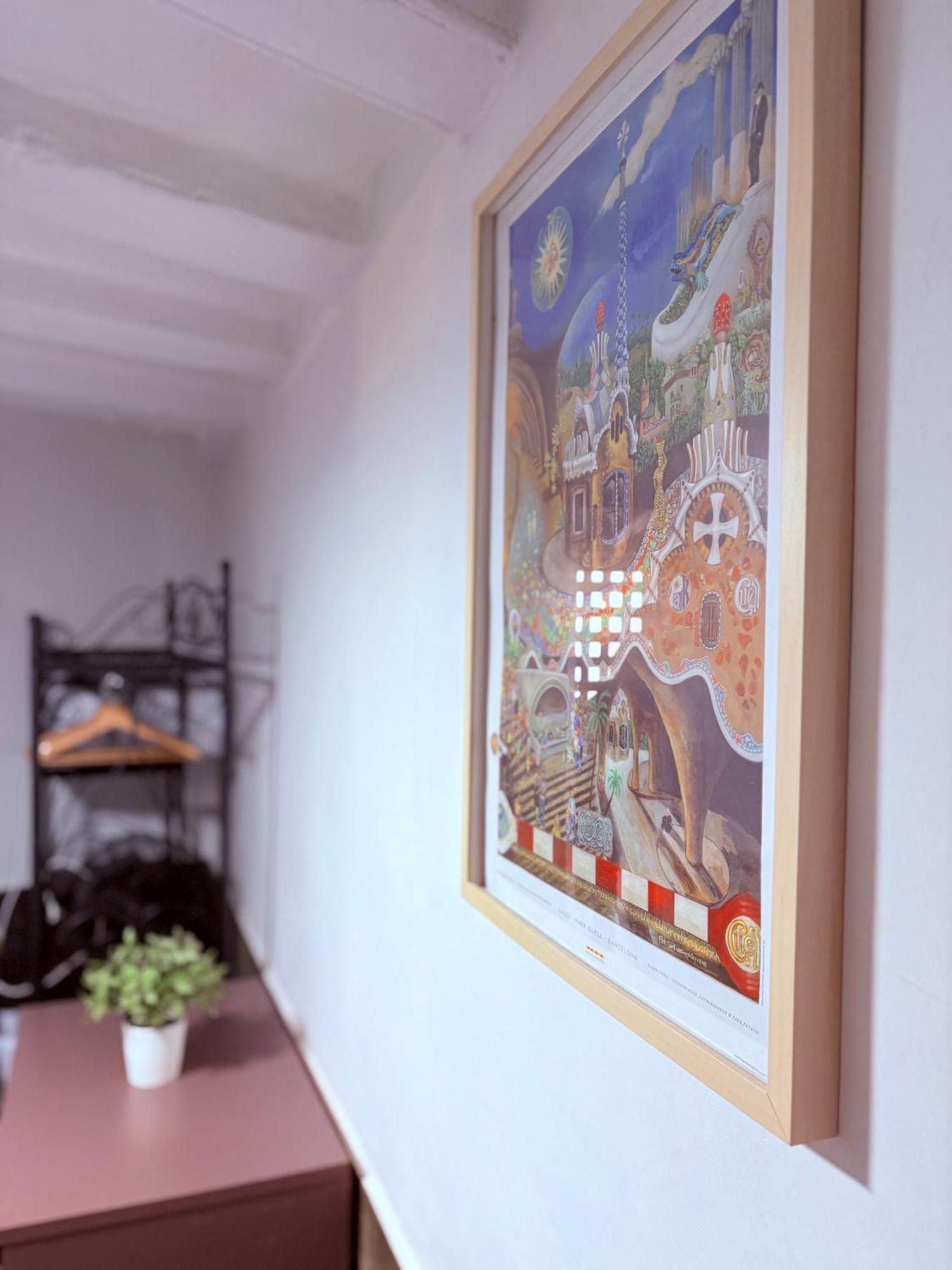 Stunning Flat For 6 People 3 Blocks From The Beach Plus Welcome Breakfast 바르셀로나 외부 사진